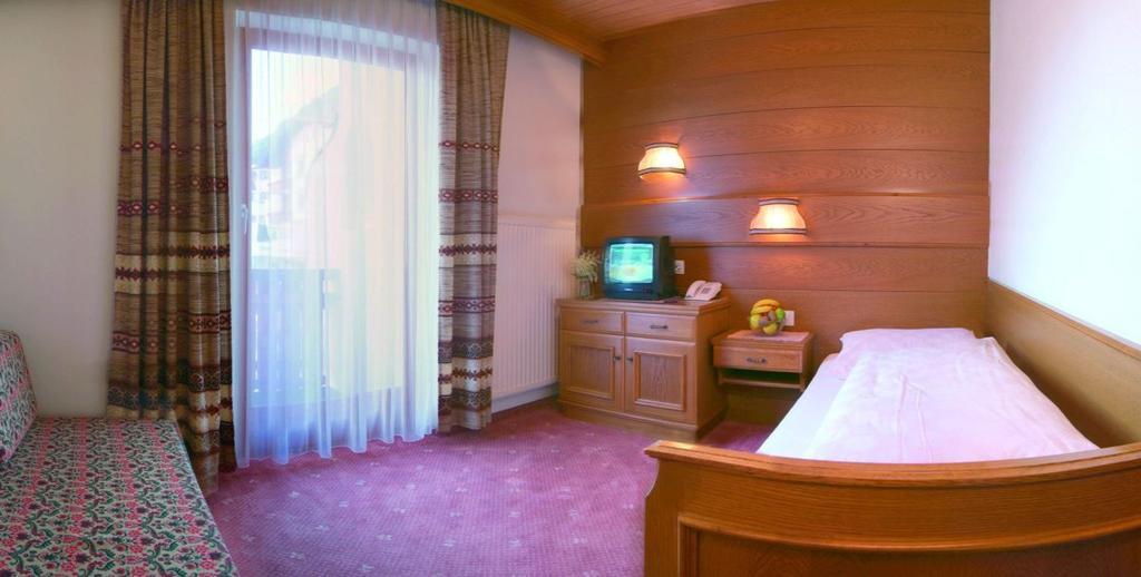 Hotel Garni Val-Sinestra Ischgl Pokój zdjęcie